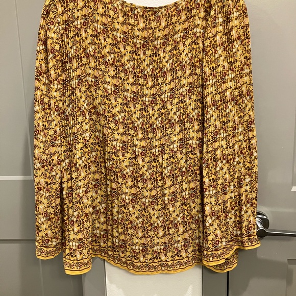 Max Studio Yellow and Brown Floral Blouse - Picture 2 of 6